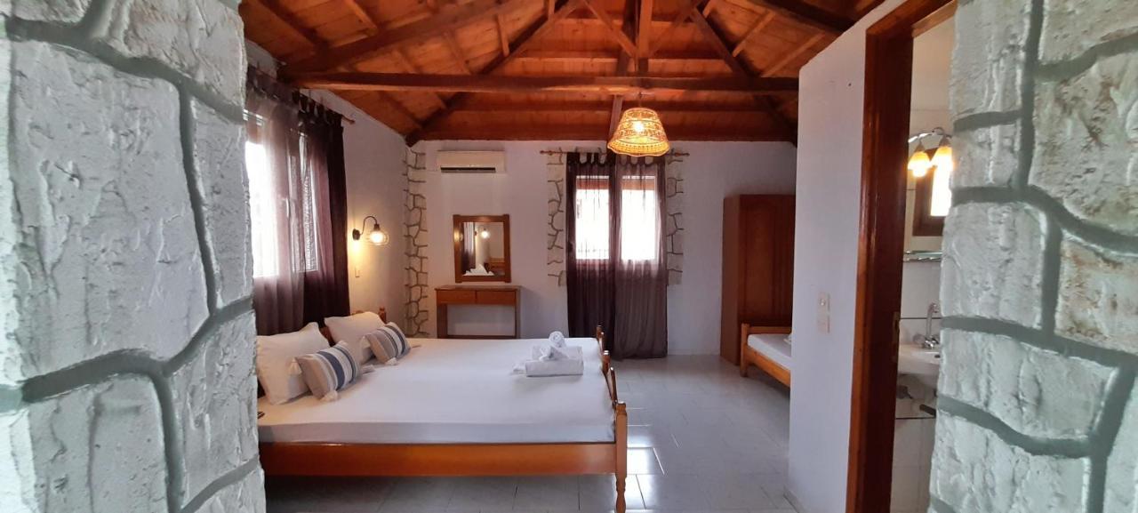 Georgia Apartments Stafylos Extérieur photo