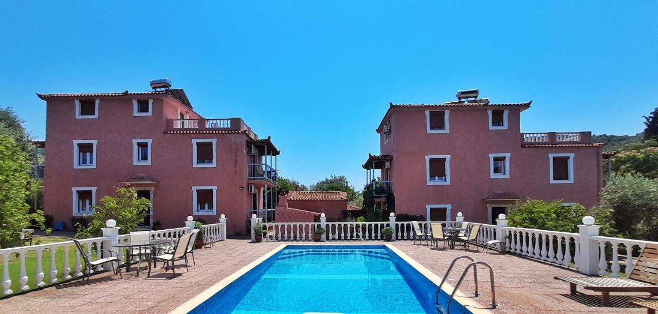 Georgia Apartments Stafylos Extérieur photo