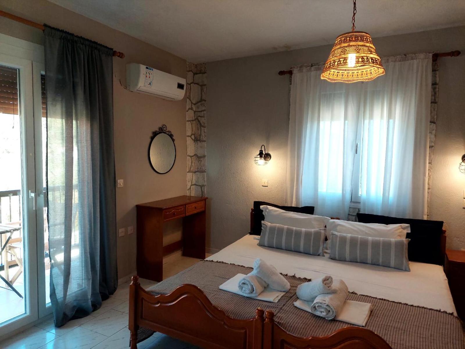 Georgia Apartments Stafylos Extérieur photo