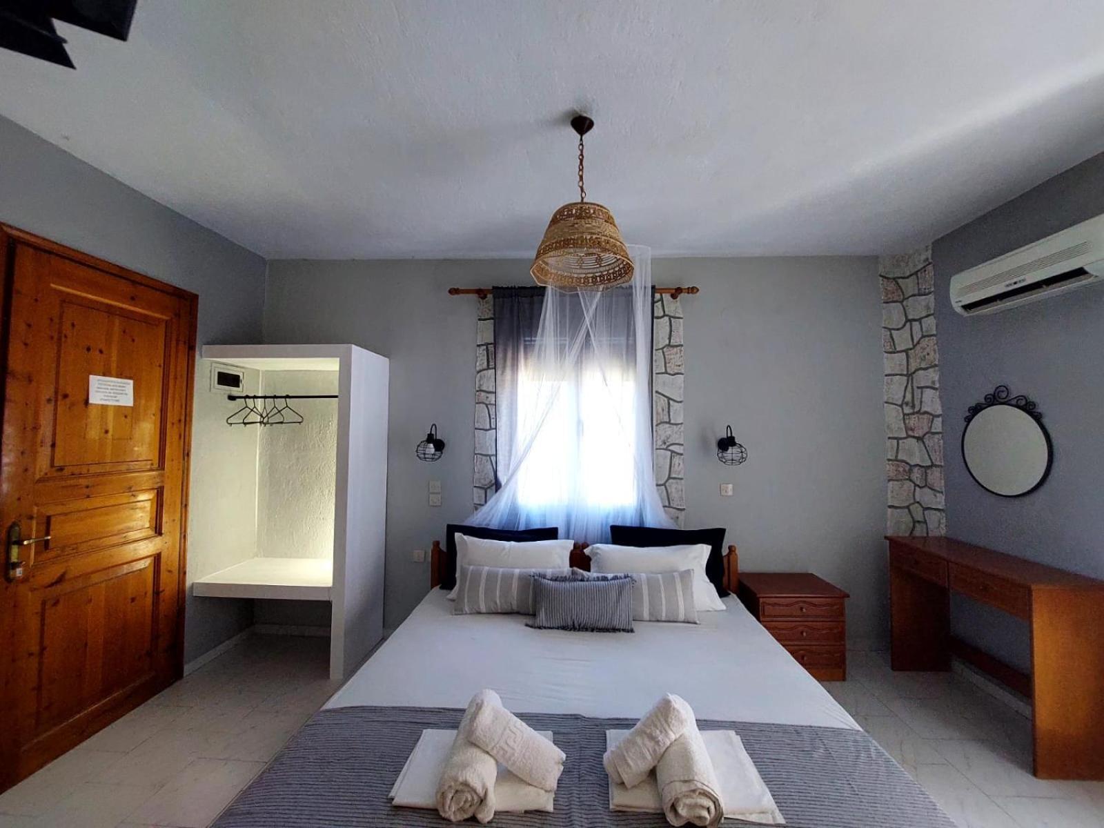 Georgia Apartments Stafylos Extérieur photo